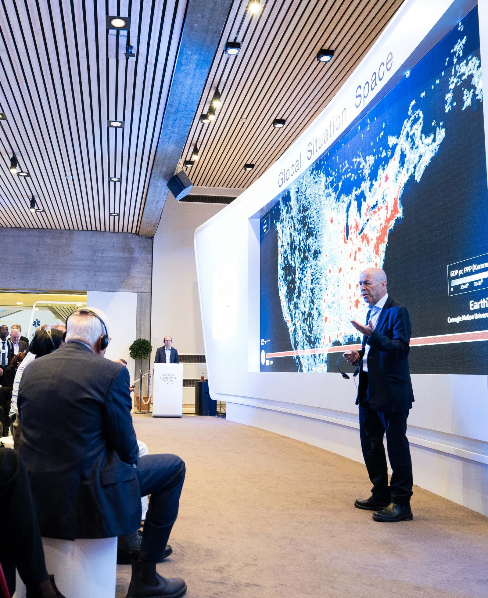 home-4-img-carousel-4